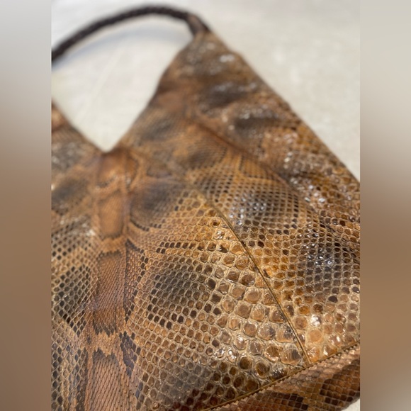Nancy Gonzalez Python Hobo Bag Excellent Condition Used 1X Beautiful - Picture 10 of 16